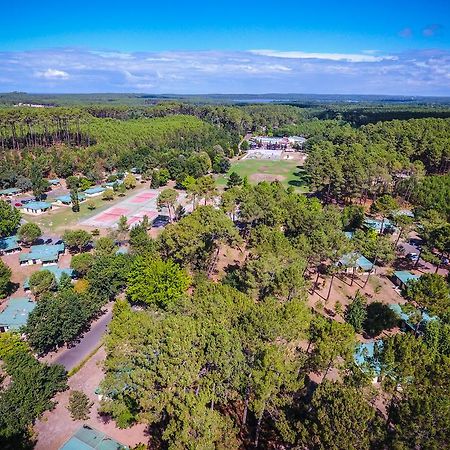 Village Vacances Les Genets Леон Екстериор снимка