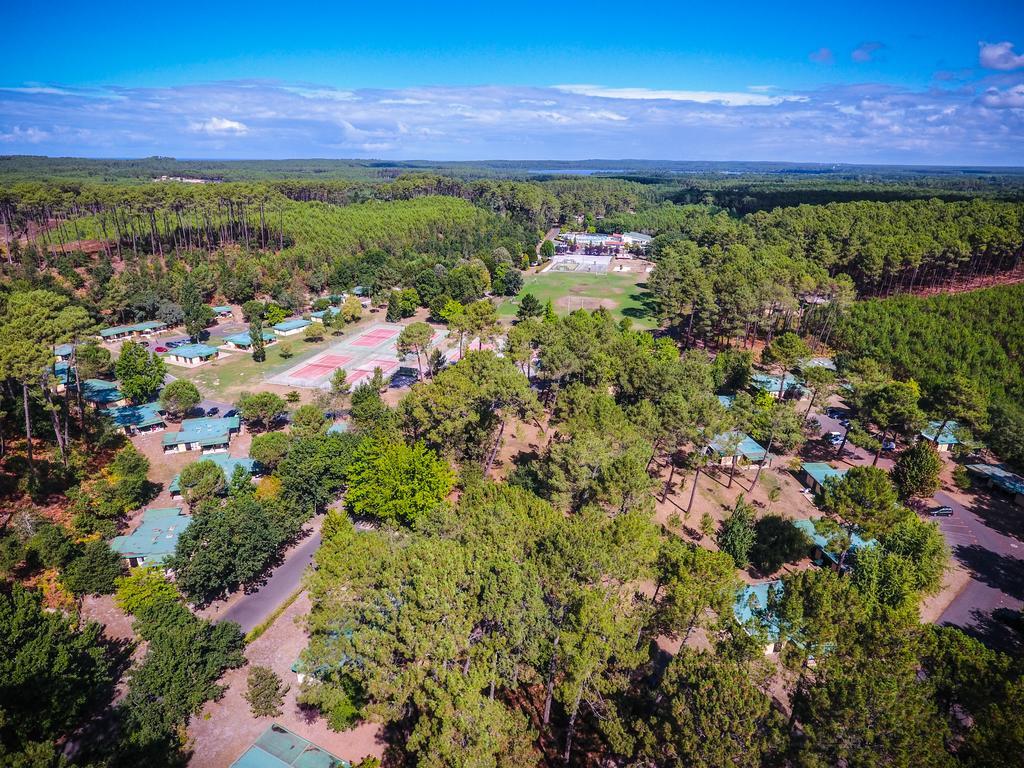 Village Vacances Les Genets Леон Екстериор снимка